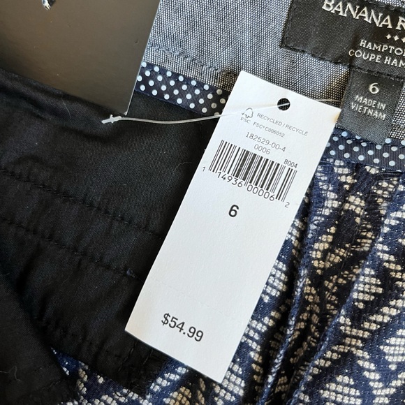 Banana Republic Hampton Fit Shorts - Picture 6 of 11